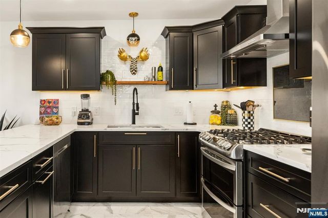 4 Di Donna Court A004, Clifton, NJ 07013