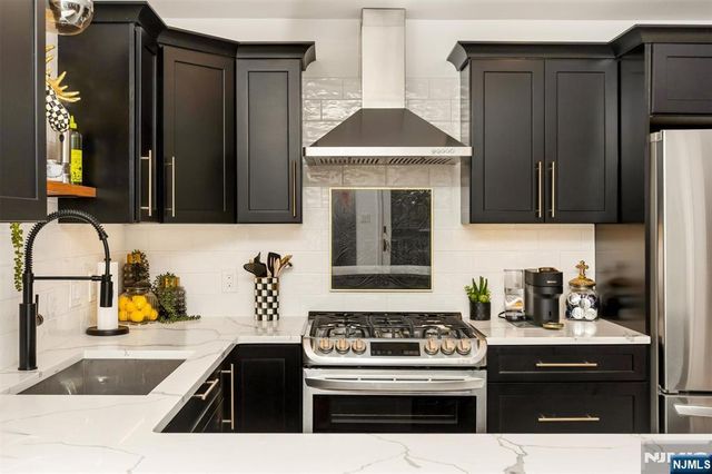 4 Di Donna Court A004, Clifton, NJ 07013