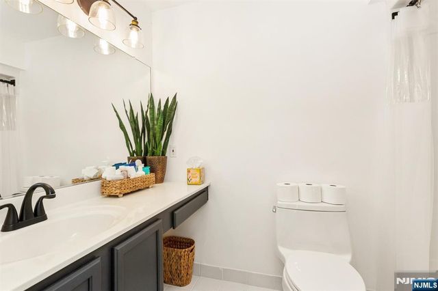 4 Di Donna Court A004, Clifton, NJ 07013