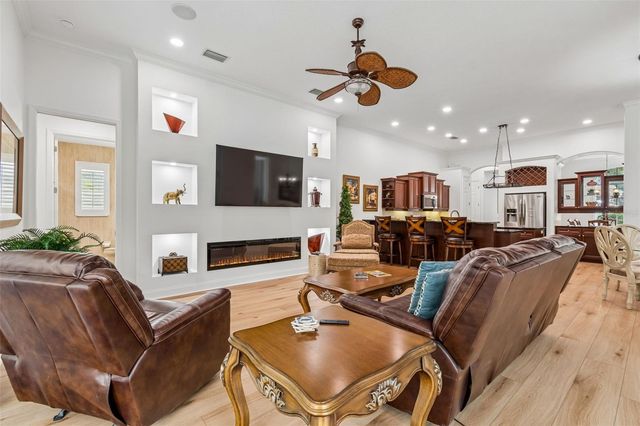 21105 LAKE VIENNA DRIVE, Land O Lakes, FL 34638
