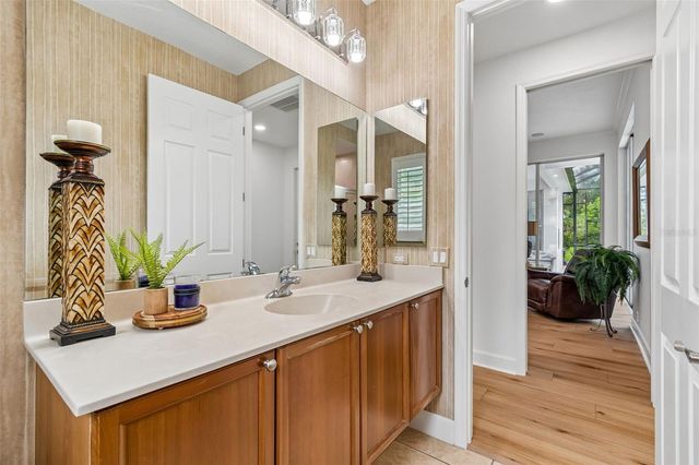 21105 LAKE VIENNA DRIVE, Land O Lakes, FL 34638