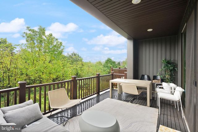 2615 JETSTREAM RD, Herndon, VA 20171