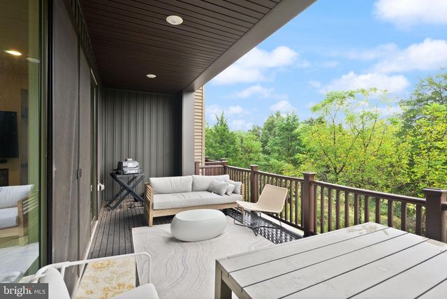 2615 JETSTREAM RD, Herndon, VA 20171