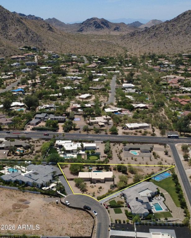 Image 1 of property listing at 4830 E Orchid Lane, Paradise Valley, AZ 85253