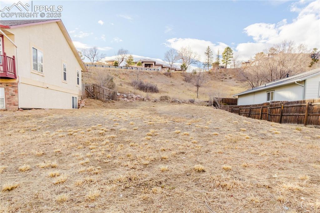 890 Columbine Avenue, Colorado Springs, CO 80904 — exterior