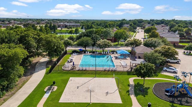 2333 Live Oak Drive, Little Elm, TX 75068