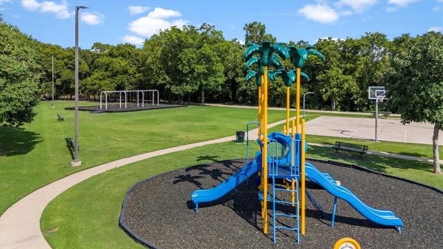 2333 Live Oak Drive, Little Elm, TX 75068