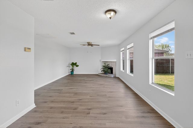 2333 Live Oak Drive, Little Elm, TX 75068