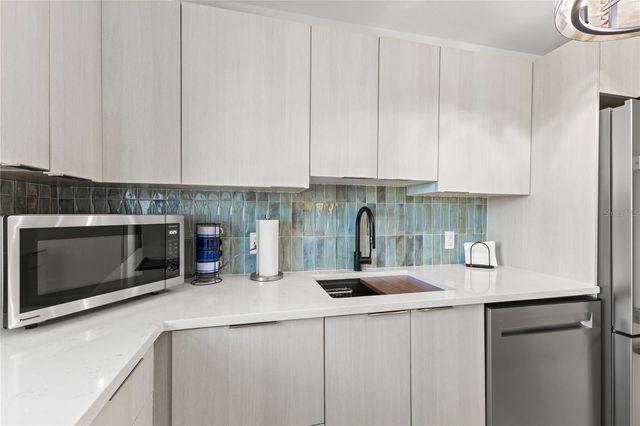 841 4TH AVENUE N 53, St Petersburg, FL 33701