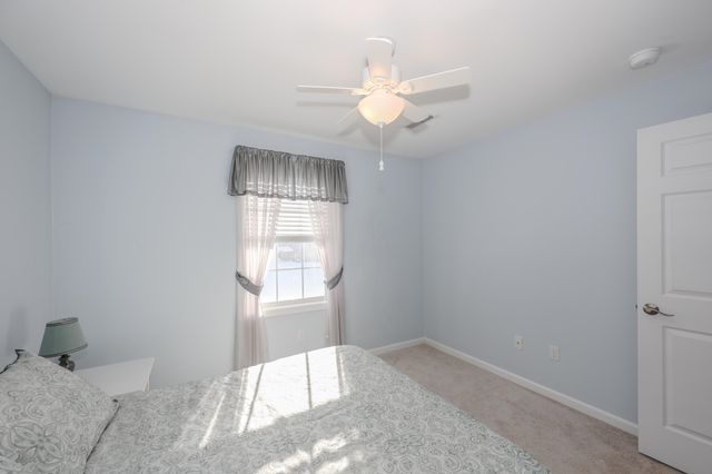 20 Bruins Lane, Raymond, NH 03077