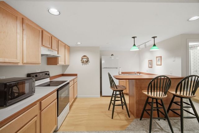 30 Birch Hill Road, Northampton, MA 01062