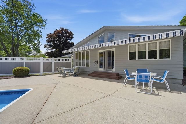30 Birch Hill Road, Northampton, MA 01062