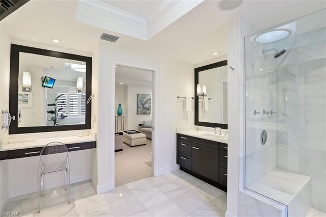270 5th AVE S H-2, Naples, FL 34102