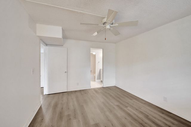 9470 Poinciana Place 308, Davie, FL 33324