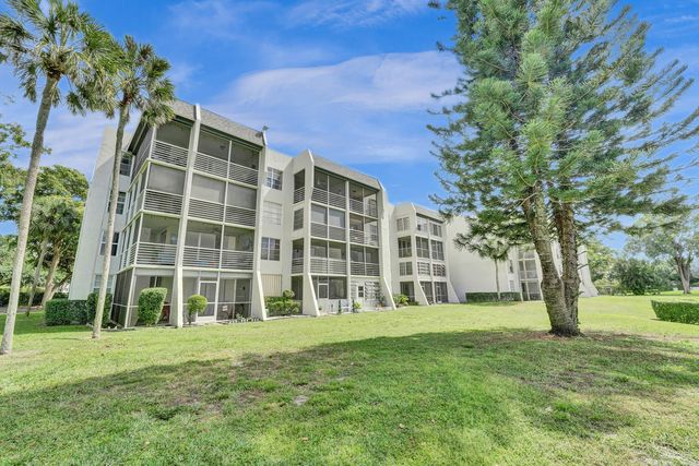 9470 Poinciana Place 308, Davie, FL 33324