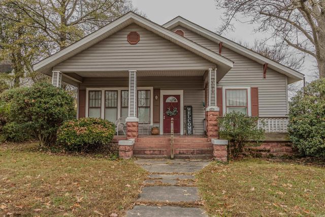 711 W Emerson Street, Paragould, AR 72450