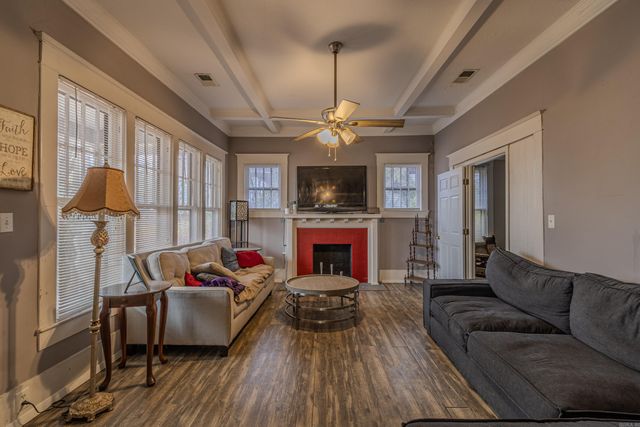 711 W Emerson Street, Paragould, AR 72450