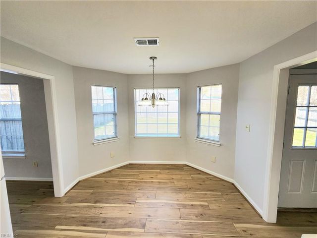 5837 Glen View DR, Virginia Beach, VA 23464