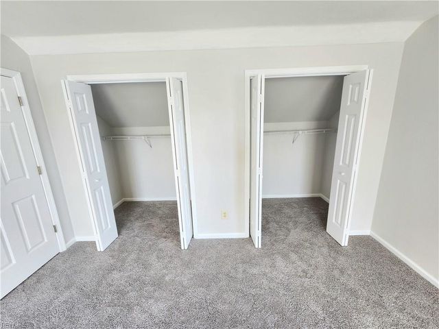5837 Glen View DR, Virginia Beach, VA 23464