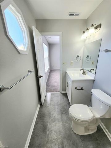 5837 Glen View DR, Virginia Beach, VA 23464