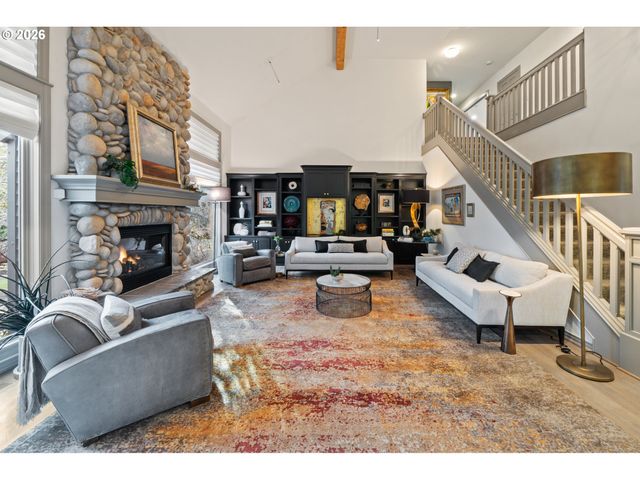 13048 KNAUS Rd, Lake Oswego, OR 97034