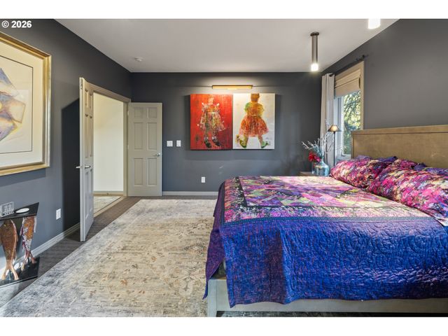 13048 KNAUS Rd, Lake Oswego, OR 97034