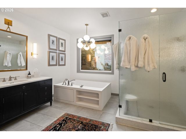 13048 KNAUS Rd, Lake Oswego, OR 97034