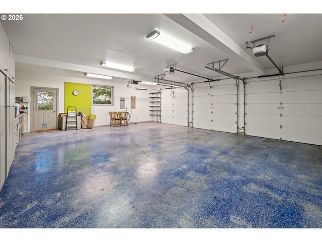 13048 KNAUS Rd, Lake Oswego, OR 97034