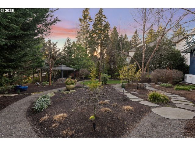 13048 KNAUS Rd, Lake Oswego, OR 97034