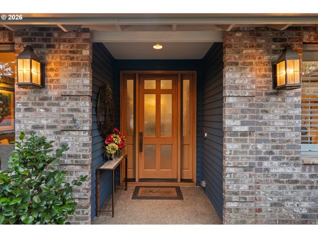 13048 KNAUS Rd, Lake Oswego, OR 97034