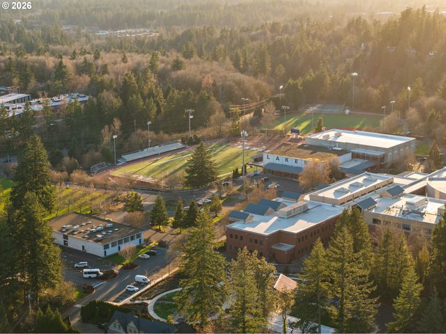 13048 KNAUS Rd, Lake Oswego, OR 97034