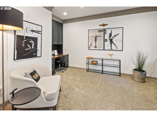 13048 KNAUS Rd, Lake Oswego, OR 97034