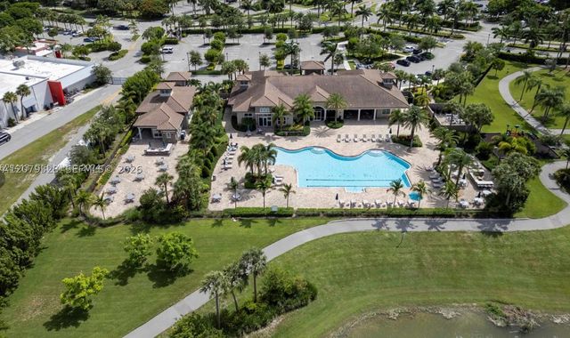 1240 Eucalyptus Dr 2, Hollywood, FL 33021