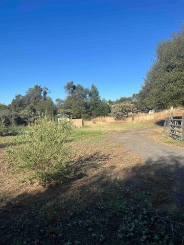 45990 Hawk Lane, Coarsegold, CA 93614