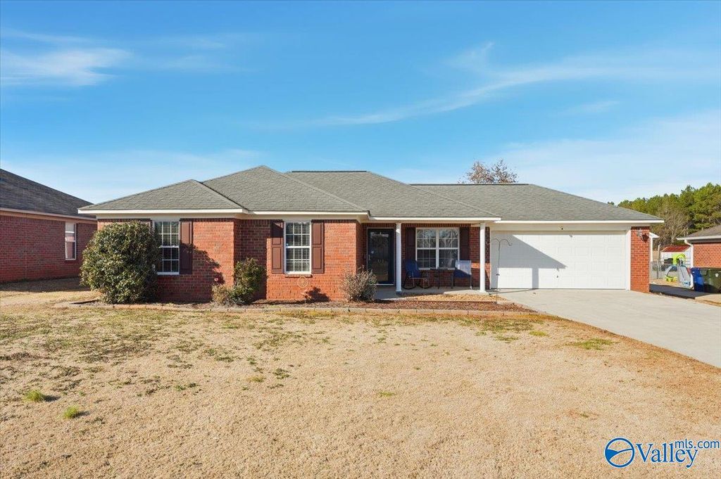339 Shady Lane, Hazel Green, AL 35750