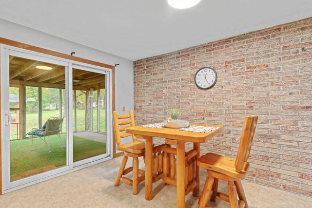 4230 N Farm Road 159, Springfield, MO 65803