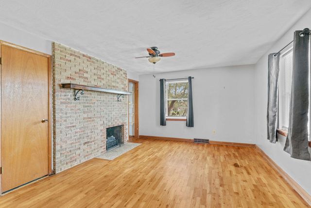 4230 N Farm Road 159, Springfield, MO 65803