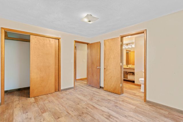 4230 N Farm Road 159, Springfield, MO 65803