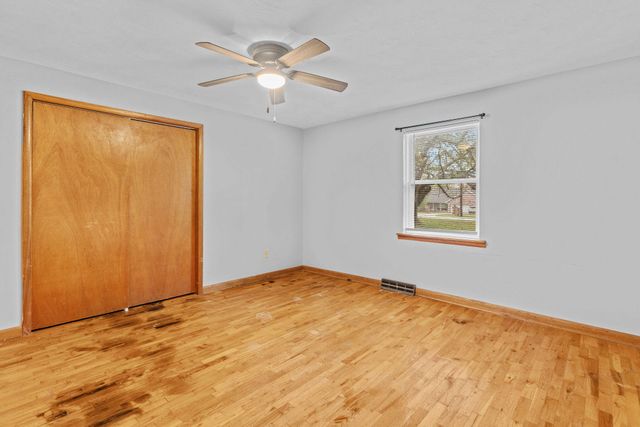 4230 N Farm Road 159, Springfield, MO 65803