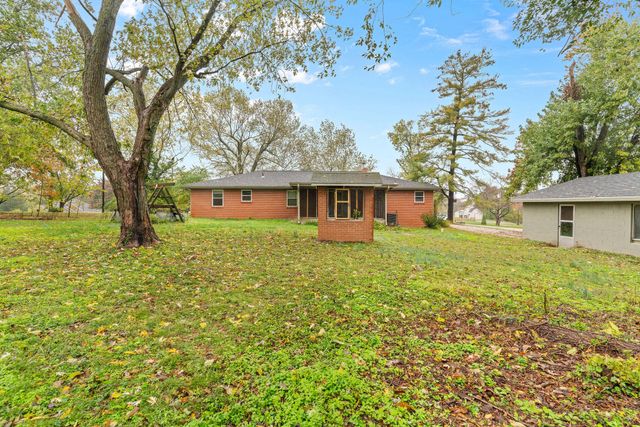 4230 N Farm Road 159, Springfield, MO 65803
