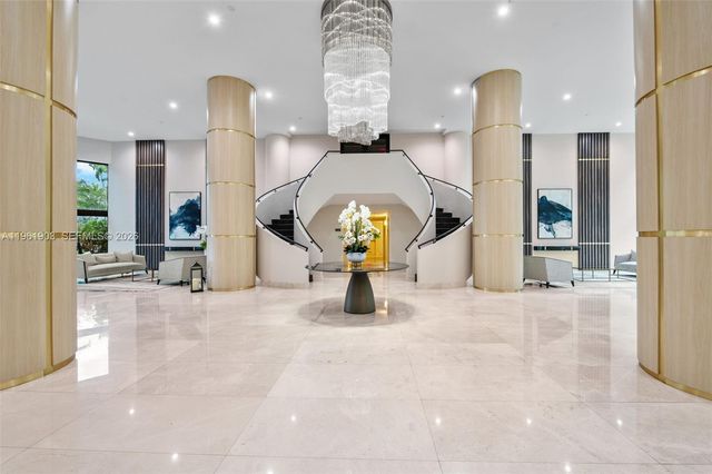 3500 Mystic Pointe Dr 1007, Aventura, FL 33180