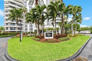 3500 Mystic Pointe Dr 1007, Aventura, FL 33180