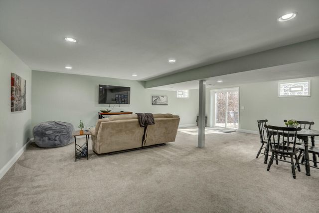 1967 Crescent Terrace, Crescent Springs, KY 41017