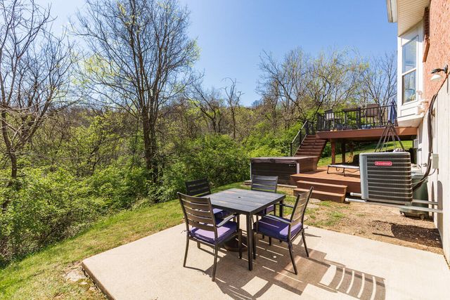 1967 Crescent Terrace, Crescent Springs, KY 41017