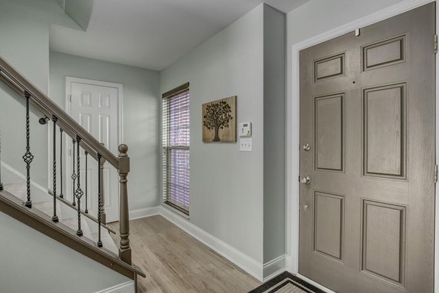 1967 Crescent Terrace, Crescent Springs, KY 41017