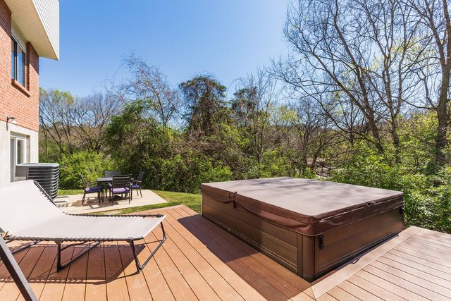 1967 Crescent Terrace, Crescent Springs, KY 41017