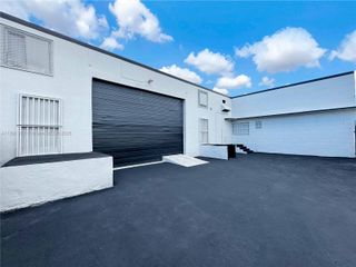 286 NE 67th St, Miami, FL 33138