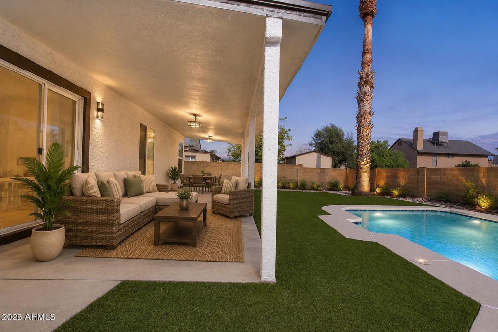 401 E ROCKWOOD Drive, Phoenix, AZ 85024 — photo 2