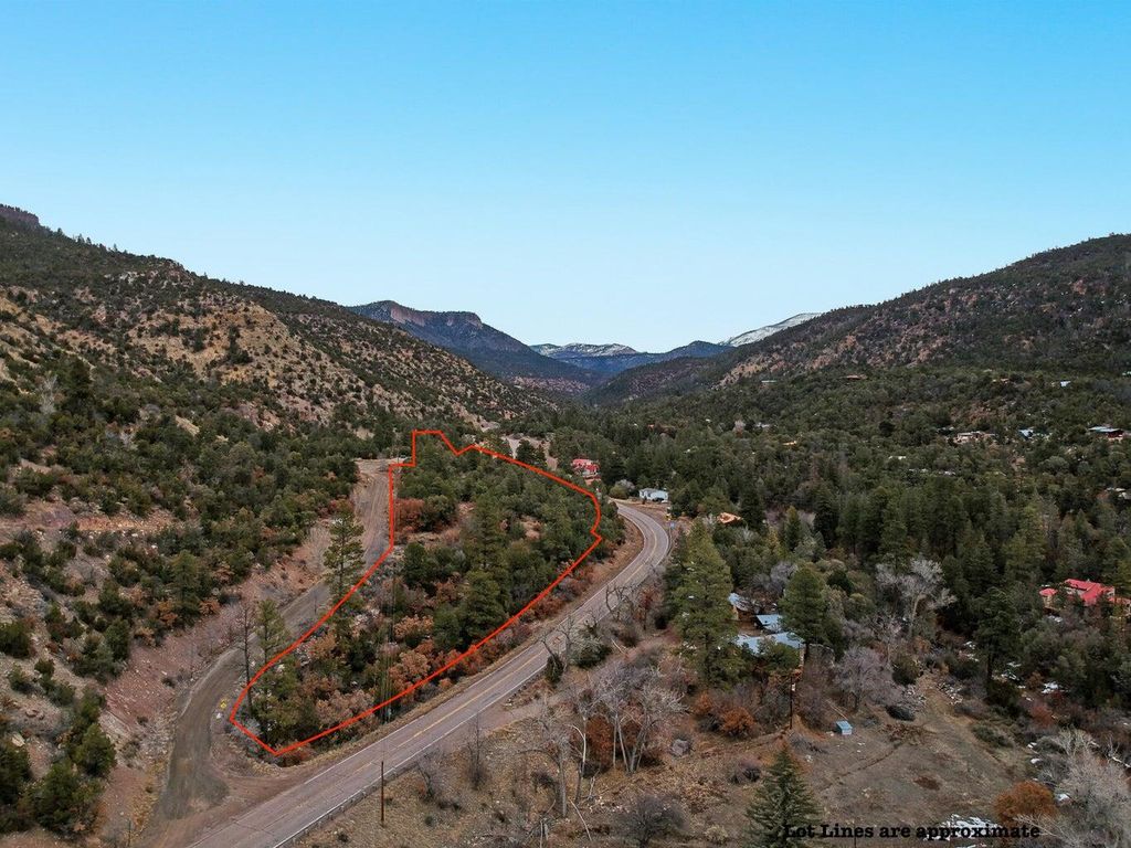 Image 7 of property listing at 0 Raptor Road, Jemez Springs, NM 87025