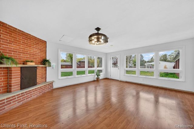 11000 Clinton River Road, Sterling Heights, MI 48314